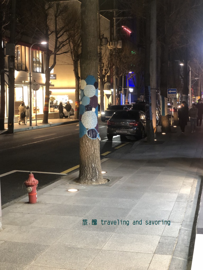 旅.饞：首爾新沙洞銀杏林蔭大道